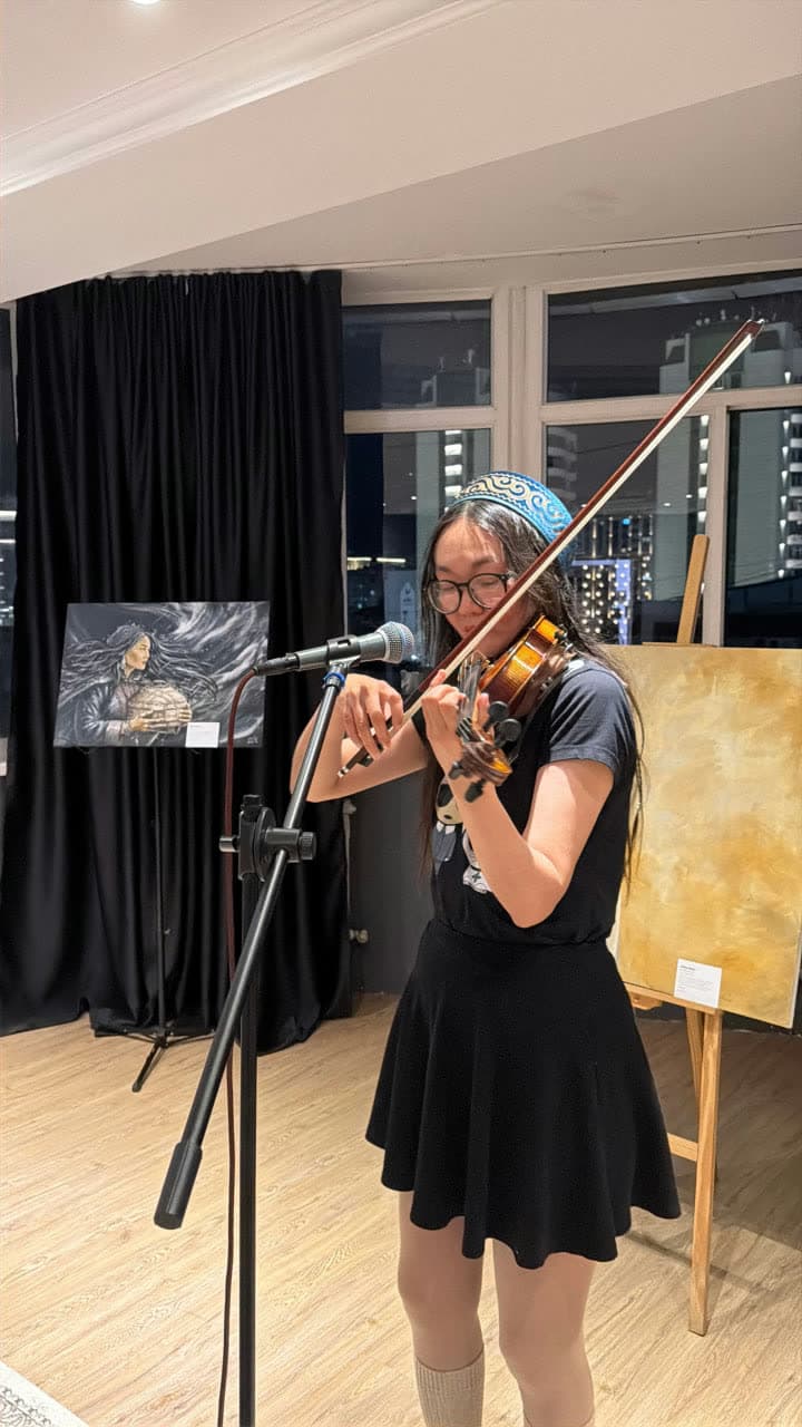 Live music at the opening